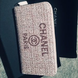 Chanel Wallet- never used. Brand new